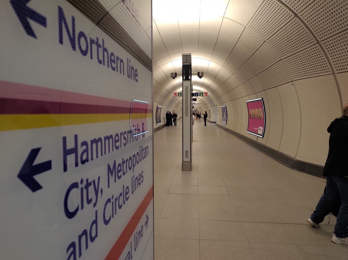 Liverpool Street Elizabeth line station — engineered public infrastructure and circulation